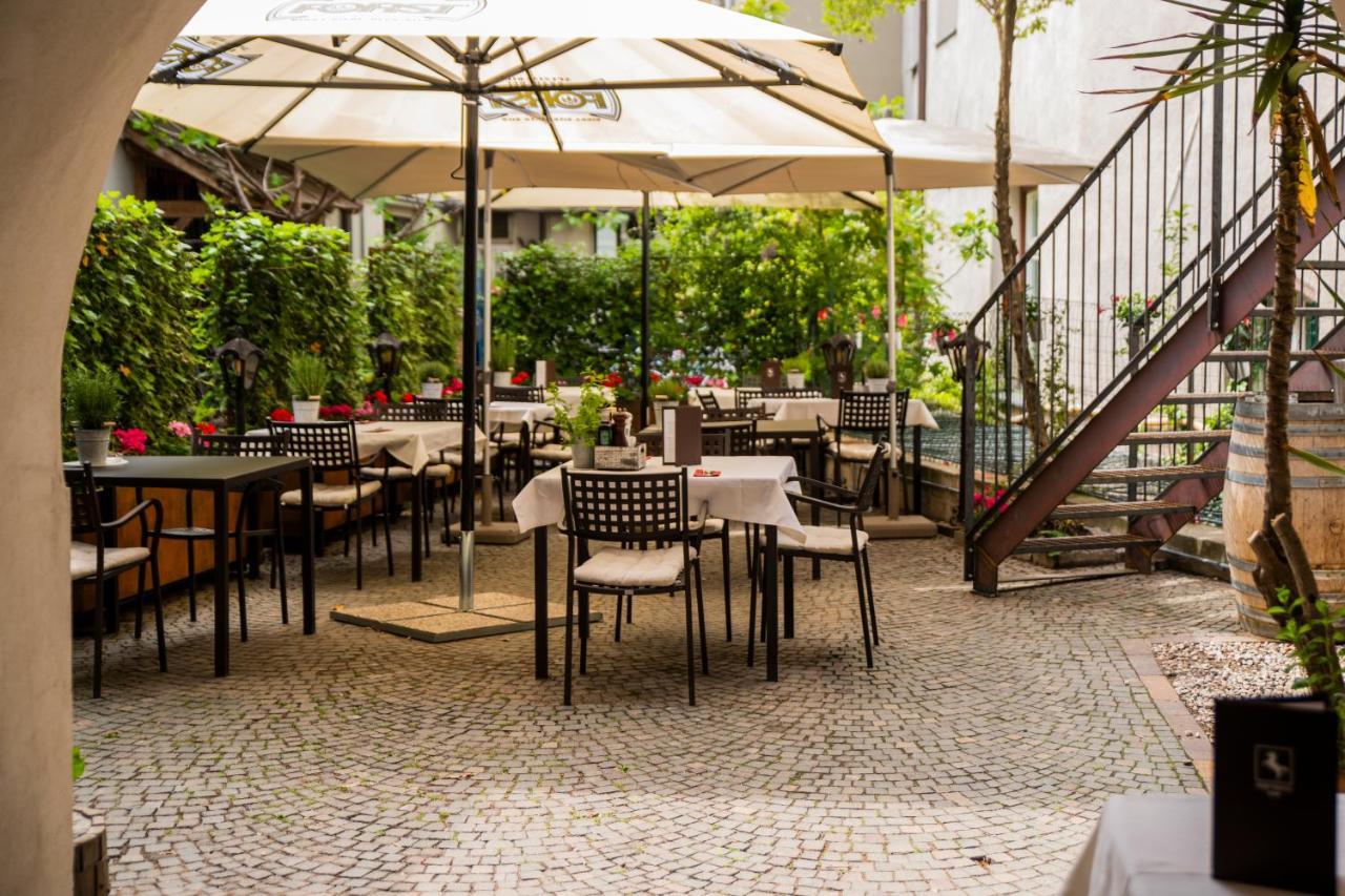 Roessl Bianco B&B&B Мерано Экстерьер фото