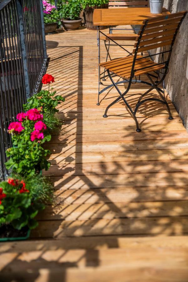 Roessl Bianco B&B&B Мерано Экстерьер фото